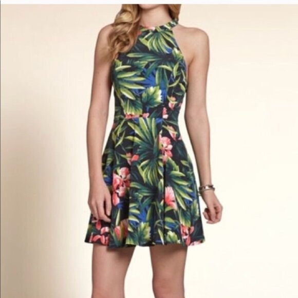 Hollister Tropical Print Mini Dress - Green and Pink - Picture 1 of 11